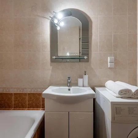 Jagiellonska 4 Prywatne Mieszkanie Z Balkonem I Bezplatnym Parkingiem 300m Od Stadionu Narodowego Samodzielne Zameldowanie! Self Check-in System! * Varsóvia